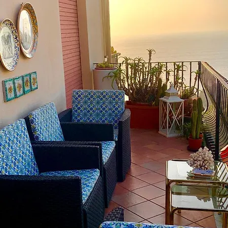 Maison Belle Vue 陶尔米纳